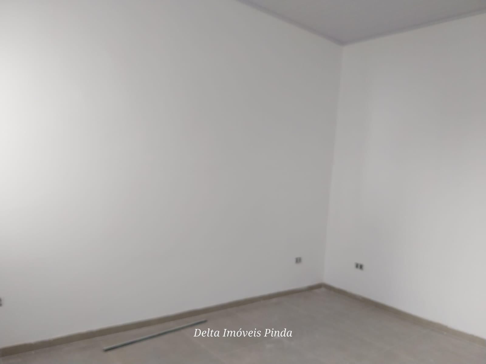 EHL1121 – Casa disponível para locação – Pasin – $ 1.100,00 + Iptu